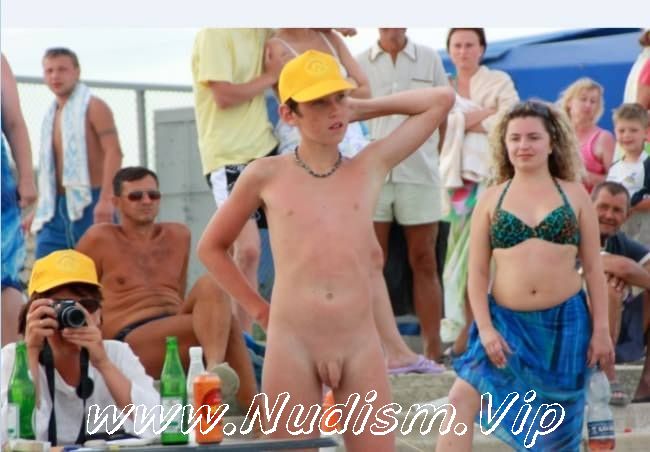 [Image: 1459525542_nudists-new-images-from-the-sea-download.jpg]